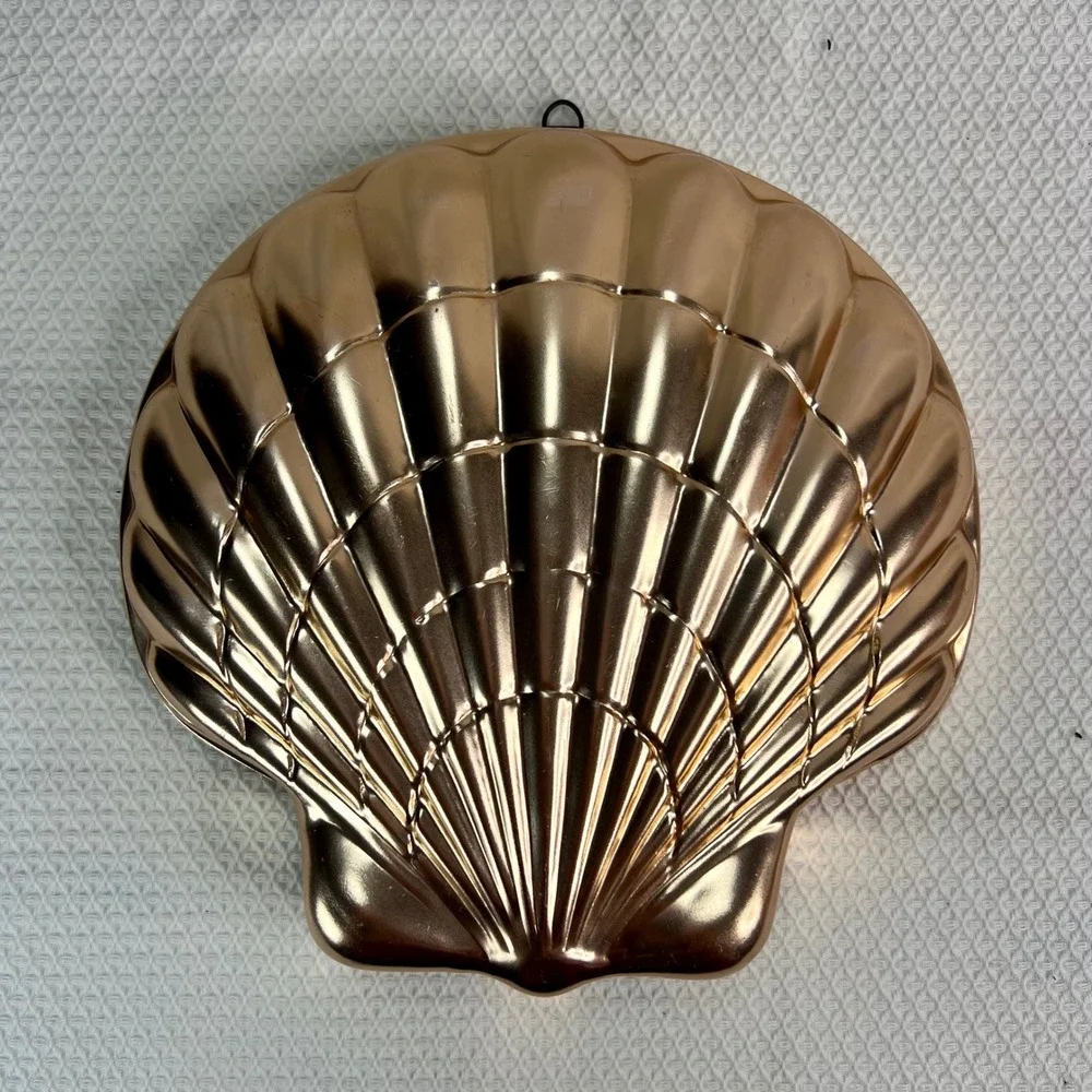 Vintage Copper Scallop Seashell Jello Cake Mold Wall Decor 10.5in Cottagecore